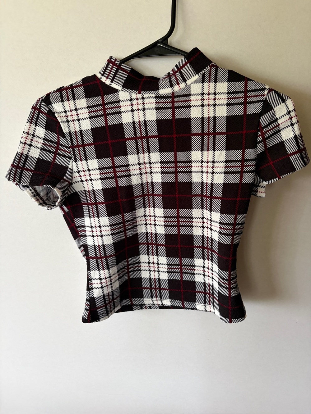 SHEIN Black, White & Burgundy Plaid Mock Neck Crop Top